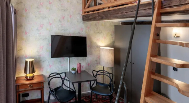 Monolocale duplex Chateau 9 Apartments by Adrez