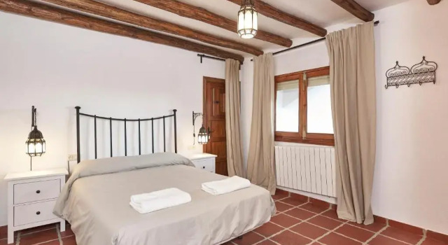 La Almunia de la Alpujarra, Book Hotel Alpujarra de la Sierra 