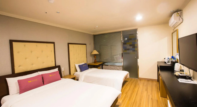 Двухместный номер Deluxe Central Hotel