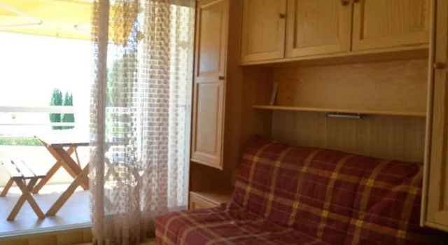 Appartement Port Camargue, 1 pièce, 4 personnes - FR-1-250-22, Rezerwuj Apartament Hotele w Camargue z parkingiem, Parking