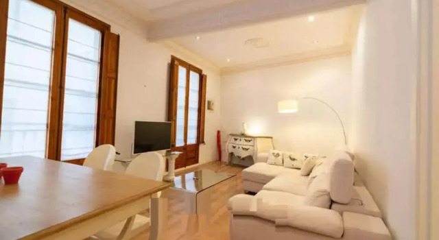 Lovely 2-bed Apartment in Rawalpindi, Book Apartment Hotels in Islamabad with Parking, Parking