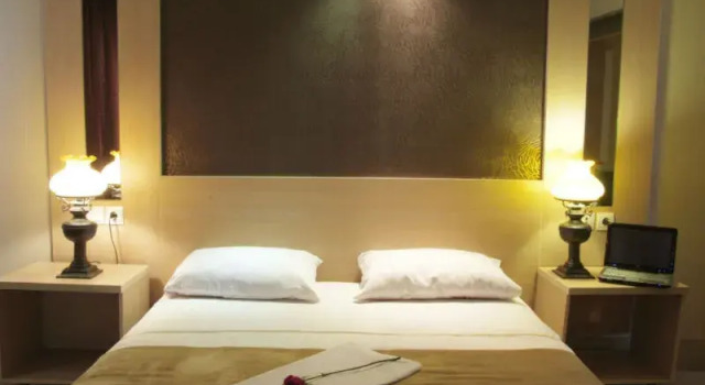 Safir Isfahan Hotel