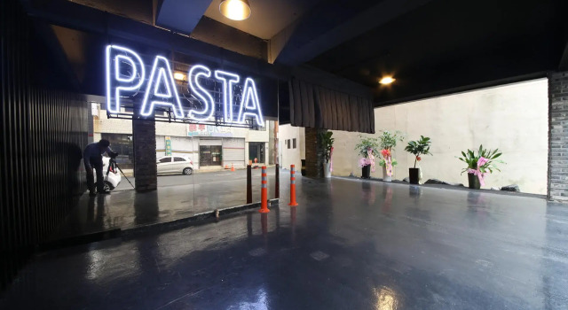 Pasta Motel, Забронировать Мотель Мотели Чханвон, рядом с Улица с блюдом «агуттим» в Масане, Мотель