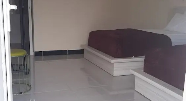 Номер Deluxe GRANADA INN PALU