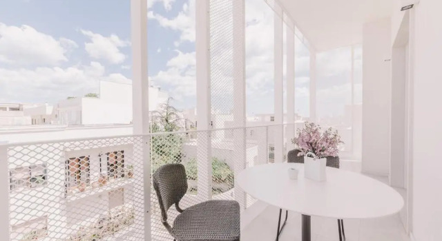 Люкс с балконом Suite 10 Home Design & Spa