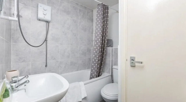 Nightingale Suite by Kasar Stays, Rezervați Hotel Chatham Kent, aproape de Historic Chatham Dockyard