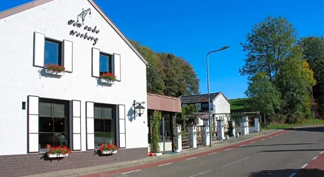 Den oude Herberg, Rezerwuj Hotel Hotele w Limburgia z parkingiem, Parking
