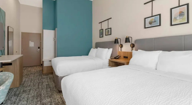 Четырёхместный номер Standard Sleep Inn & Suites