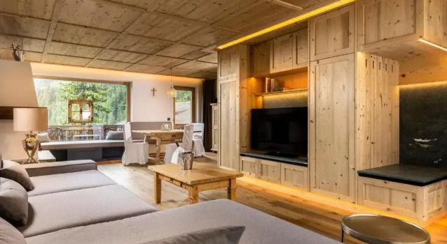 Люкс Almwellness-Resort Tuffbad