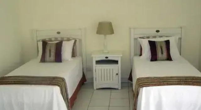 25 Southbroom Avenue, Забронировать Отель Саутбрум Durban South Coast, рядом с Southbroom Golf Club