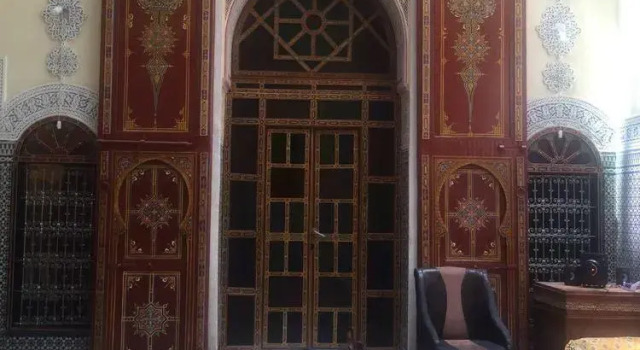 Dar El Karaweiene
