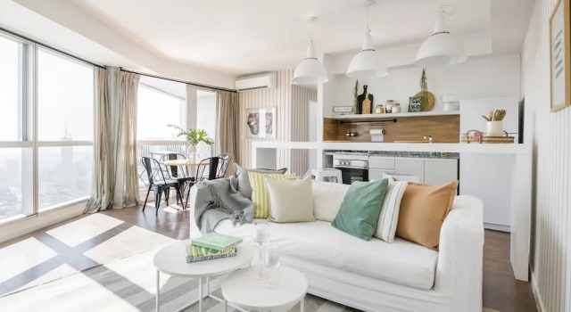 Апартаменты с 2 комнатами с балконом Top Rentals Downtown