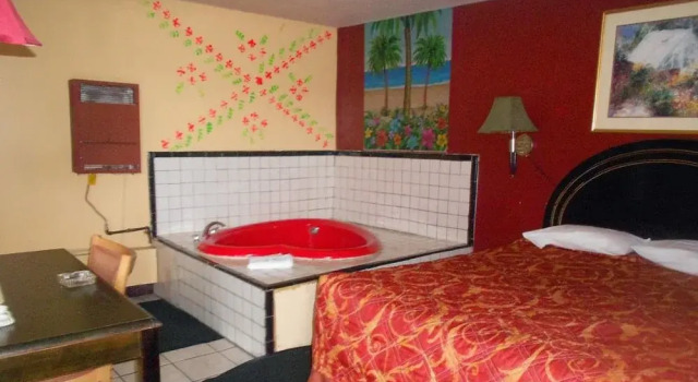 Travelers Motor Inn, Prenota Hotel Redford Michigan