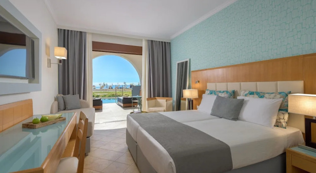Двухместный номер с бассейном Superior рядом с пляжем Lindos Imperial Resort & Spa