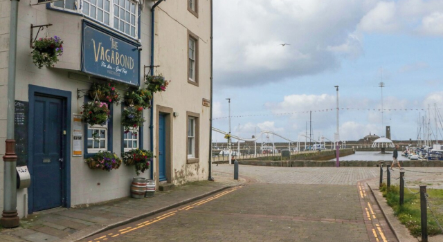 Duncan Square, Varaa Lomakoti Whitehaven 