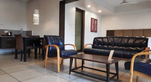 Люкс с балконом Budget Inn Bellevue