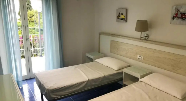 2 bedrooms house at Maratea 50 m away from the beach with sea view enclosed garden and wifi
