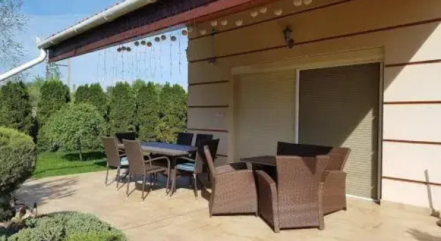 Elek Apartmanház, Забронировать Отель Отели Хайду-Бихара 3 звезды, 3*
