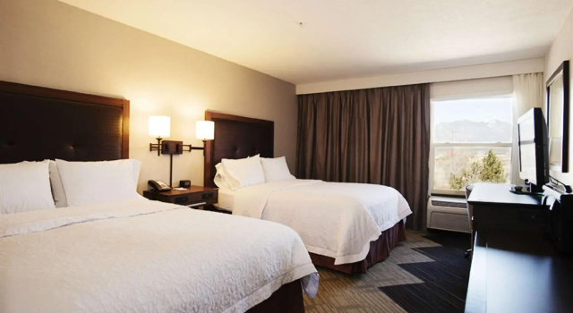 Четырёхместный номер Standard с видом на горы Hampton Inn Taos