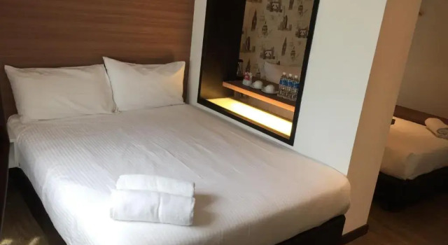 Трёхместный номер Standard D Elegance Hotel Nusajaya