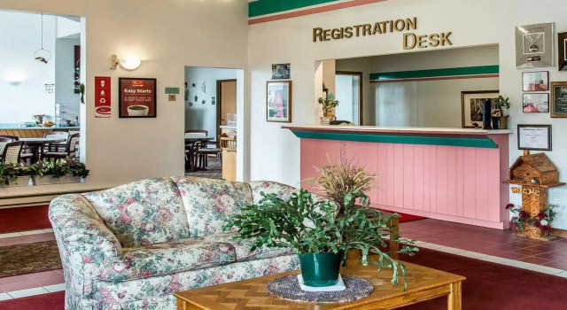 Econo Lodge Lakeshore, Boek Hotel Manistique Michigan