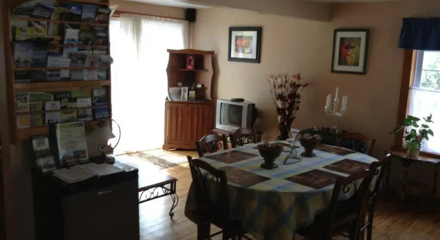 La Maison Hatley, Book Hotel Hoteller i Magog med pool, Swimmingpool