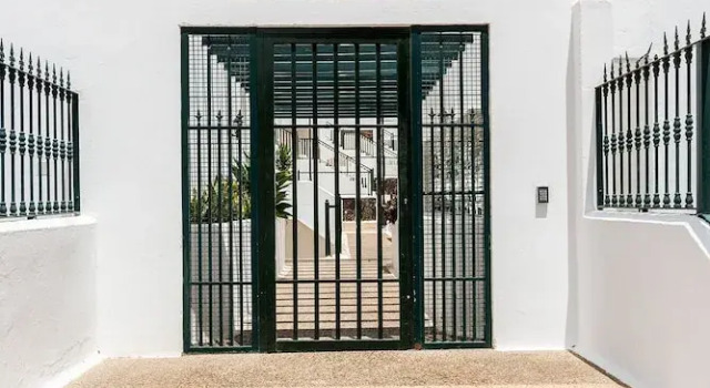 Villa Sara-Princesa Ico, Забронировать Отель Отели Канарских островов с бассейном, Бассейн