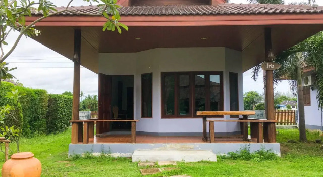 Номер Standard Waterside Resort