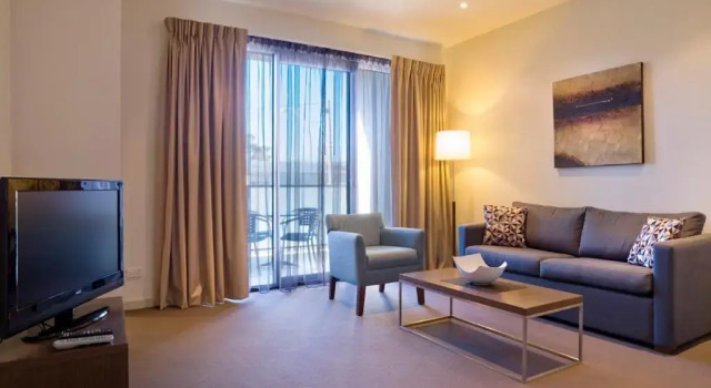 Апартаменты Quest Glen Waverley