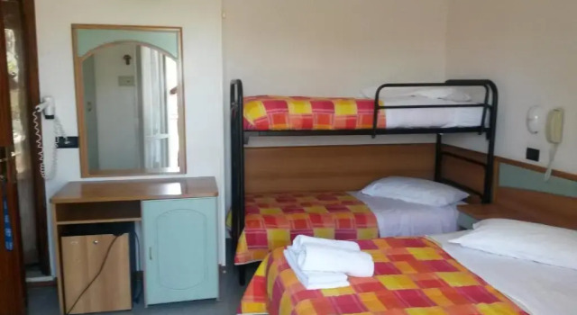 Четырёхместный номер Standard Hotel Orchidea