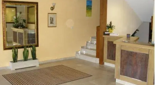 Hotel Veiganova, Забронировать Отель Отели Санхенхо с парковкой, рядом с Пляж Silgar, Парковка
