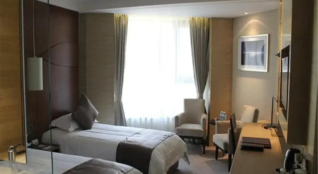 Zhongjian Zizhu Hotel, Rezerwuj Hotel Hotele 4-gwiazdkowe w Pekin, 4*