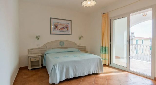 Lovely Apartment for a Dreamy Vacation, Забронировать Апартаменты/квартира Отели в центре Орозеи, в центре