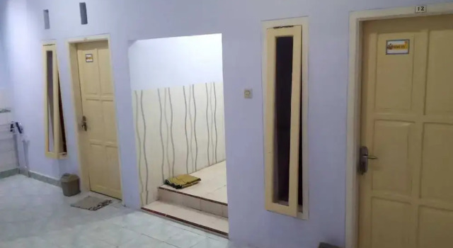 Standard Zimmer Oseng Pesona House