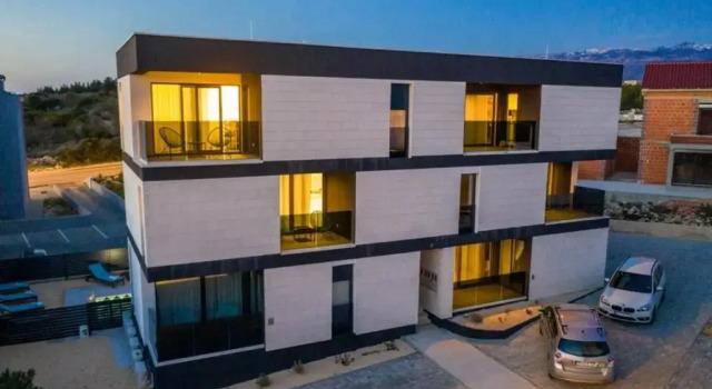 Apartments House Novel