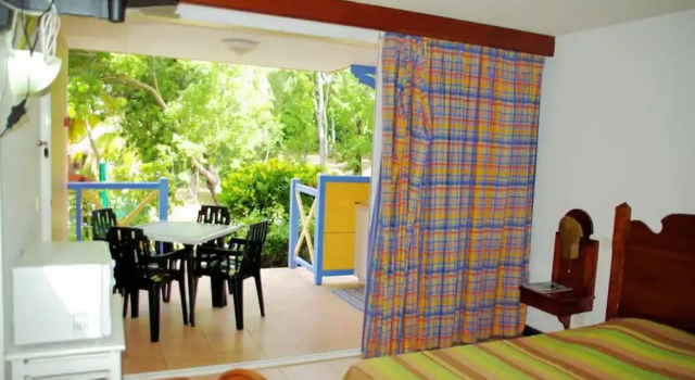 Studio in Sainte-anne, With Enclosed Garden and Wifi - 100 m From the Beach