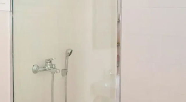 Wonderful Beach Front Villa Perfect for up to 6 People, Забронировать Вилла Виллы Монемвасия, Вилла
