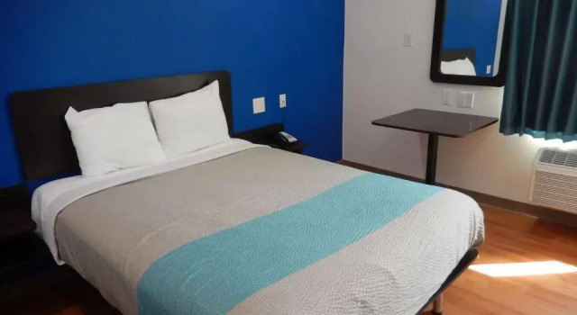 Motel 6 Houston - Downtown North