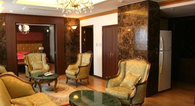 Люкс Royal Juwangsan Spa Tourist Hotel