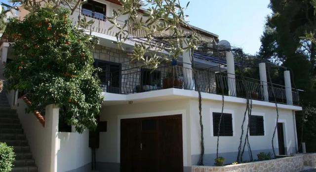 Robert - 5m From the sea - A2, Prenota Hotel Brna 