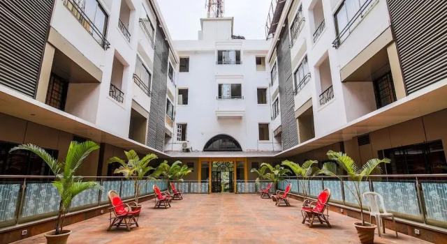 OYO 23692 Rivasa Resort, Забронировать Курортный отель Курортные отели Калангут, рядом с Пляж Калангут, Курортный отель