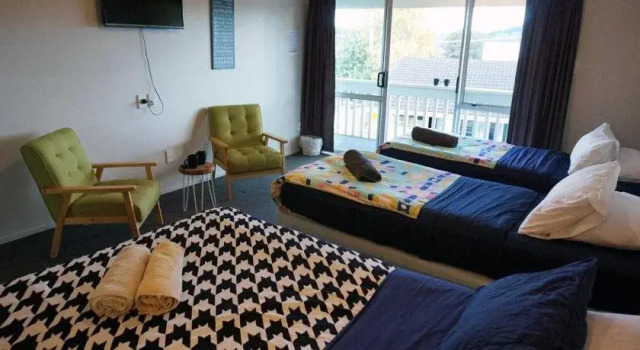 Finlay Jacks Backpackers, Забронировать Отель Отели Lake Taupo 3 звезды, 3*