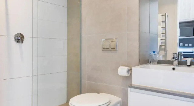 Апартаменты Eclectic Blue City View Apartment