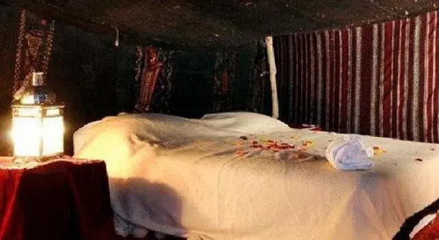 Bivouac Iguana Sahara, Rezervovat Hotel Hotely v Meknes-Tafilalet s parkováním, Parkování