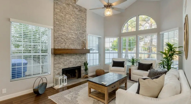 Waterfront w/ Heated Pool and a Paddle Boat in Gilbert! by Redawning