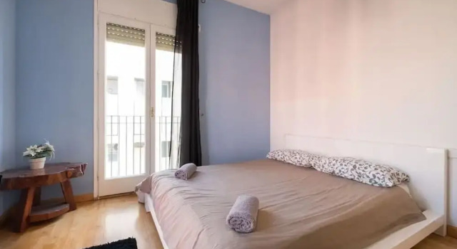 Duplex Penthouse 6 Pax Las Ramblas (Barcelona), Забронировать Отель Отели Барселоны 3 звезды, рядом с Уркинаона, 3*