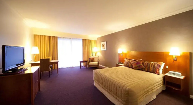 Номер Executive Century Inn
