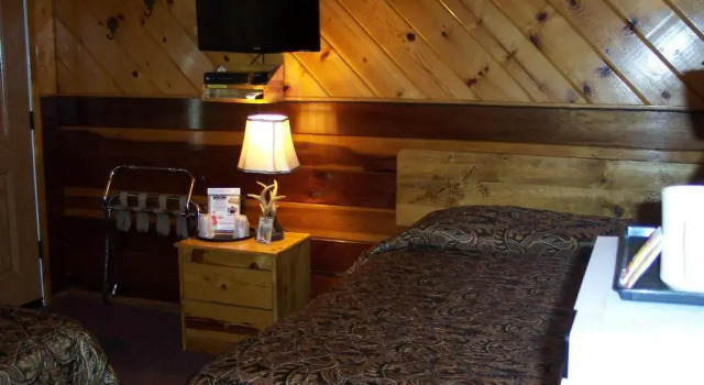 Четырёхместный номер Standard Toiyabe Motel