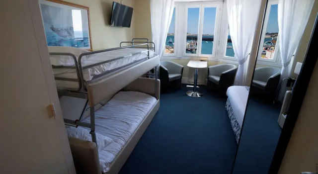 Четырёхместный номер Standard с видом на океан Hotel De La Mer
