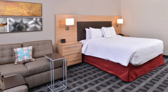 Двухместная студия TownePlace Suites by Marriott Gillette